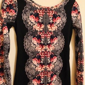 🌙 Xhilaration Stretch Floral Long Sleeve Dress